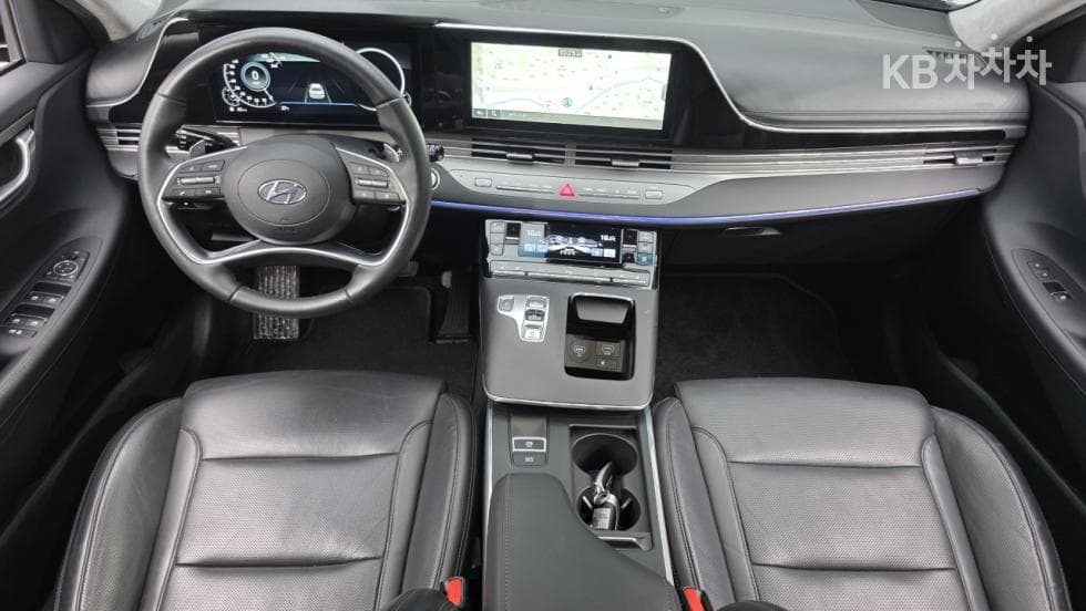 Hyundai The New (facelift) Grandeur (Azera)2.5 Le Blanc - 19