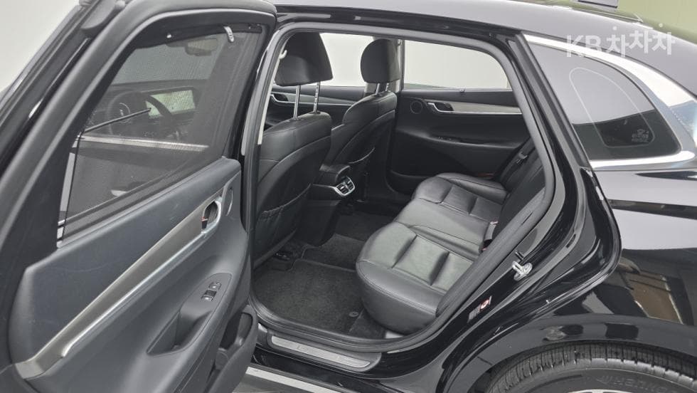 Hyundai The New (facelift) Grandeur (Azera)2.5 Le Blanc - 23