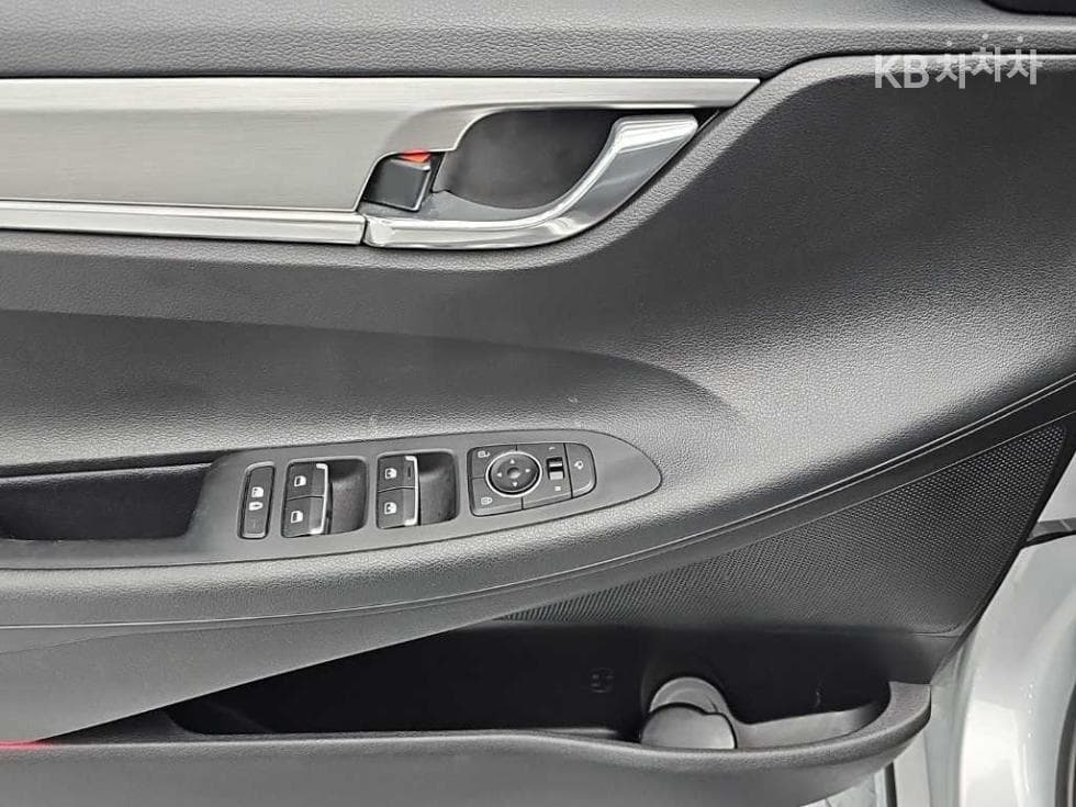 Hyundai The New (facelift) Grandeur (Azera)LPi 3.0 택시 High-end Type - 15
