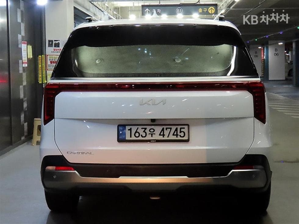 Kia The New (facelift) Carnival 4th generationD2.2 9-seater Noblesse - 5