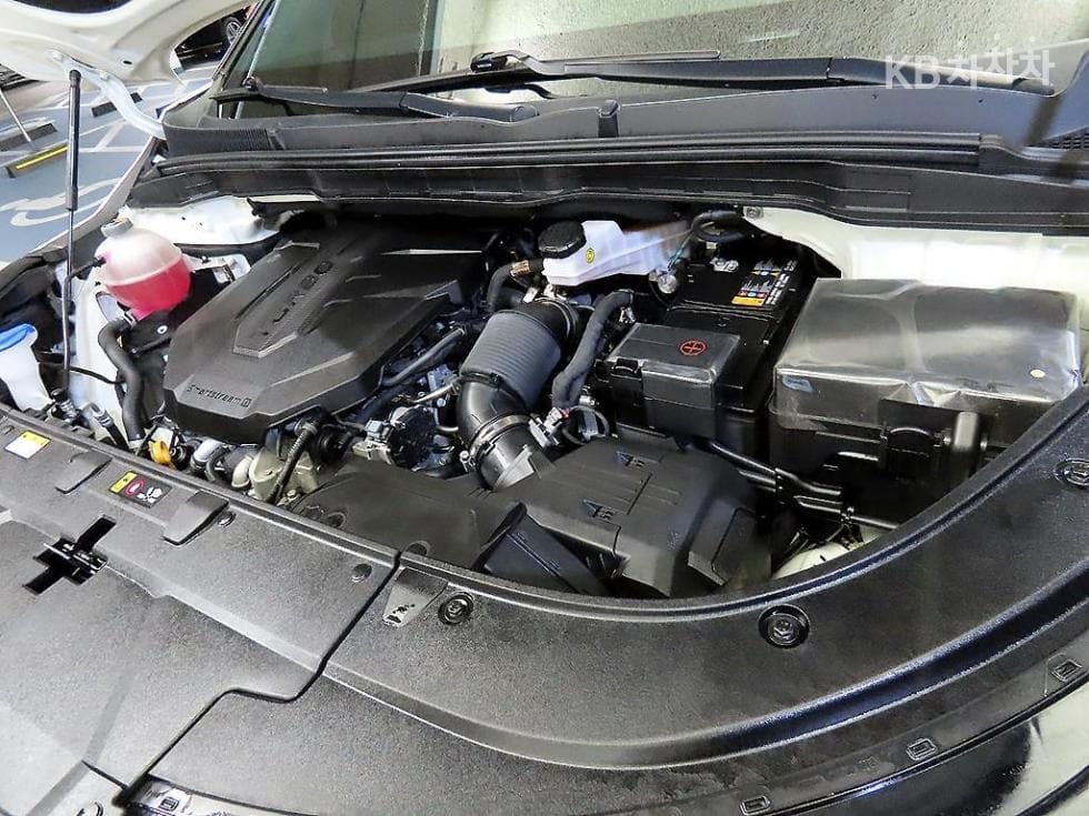 Kia The New (facelift) Carnival 4th generationD2.2 9-seater Noblesse - 19