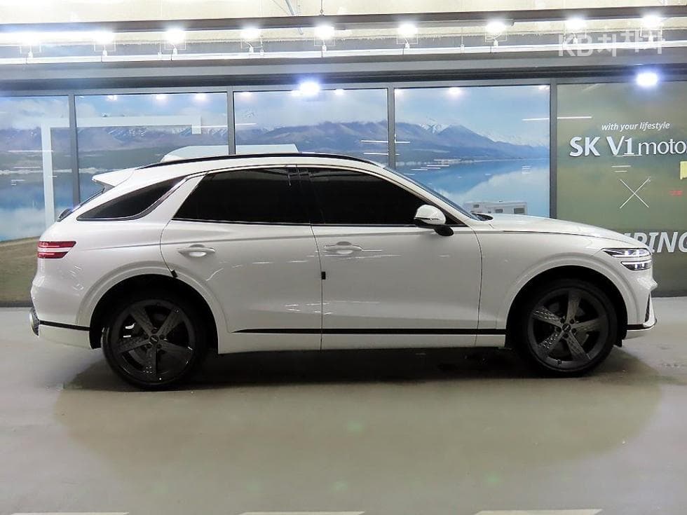Дженезис GV70Бензин 2.5T AWD - 3