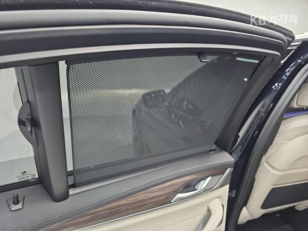 BMW 올Нов5 Серия (G30)M550i xDrive - 13