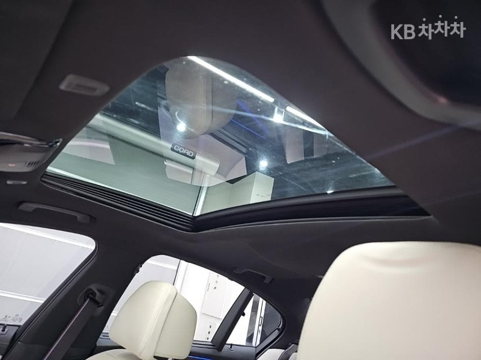 BMW 올Нов5 Серия (G30)M550i xDrive - 15