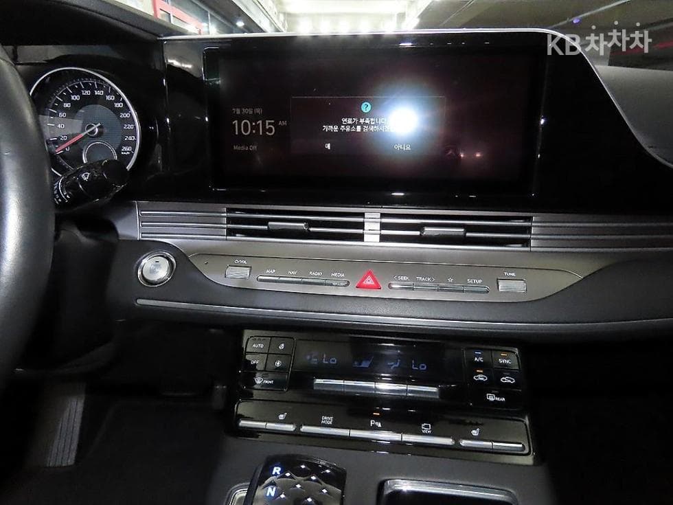 Hyundai The New (facelift) Grandeur (Azera)LPi 3.0 Rental car Modern - 11