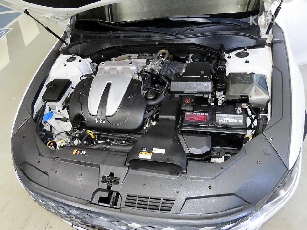 Hyundai The New (facelift) Grandeur (Azera)LPi 3.0 Rental car Modern - 18