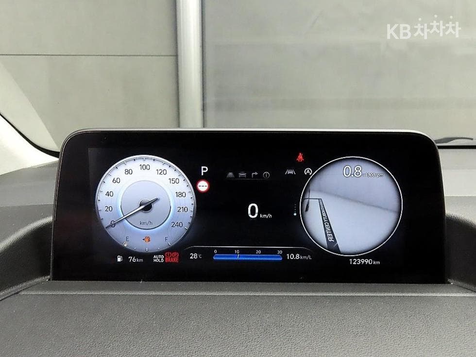 Hyundai Staria Lounge2.2 Lounge 9 AWD Inspiration - 8