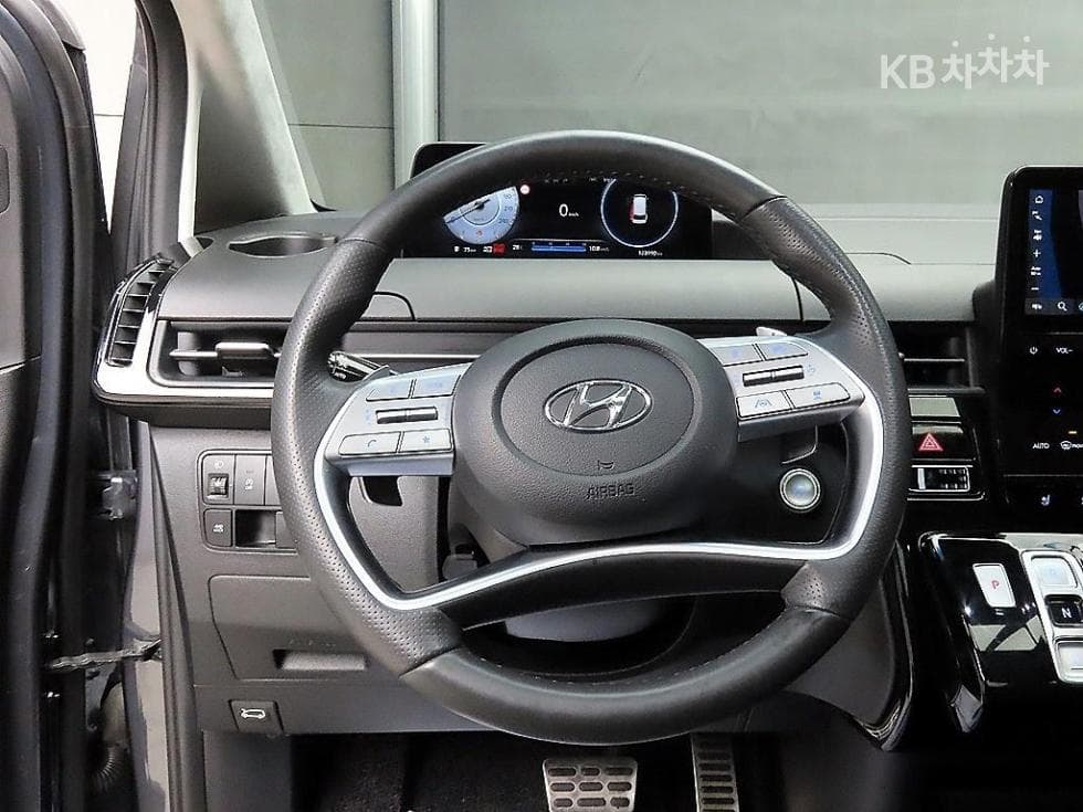 Hyundai Staria Lounge2.2 Lounge 9 AWD Inspiration - 9