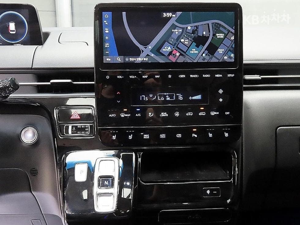 Hyundai Staria Lounge2.2 Lounge 9 AWD Inspiration - 13