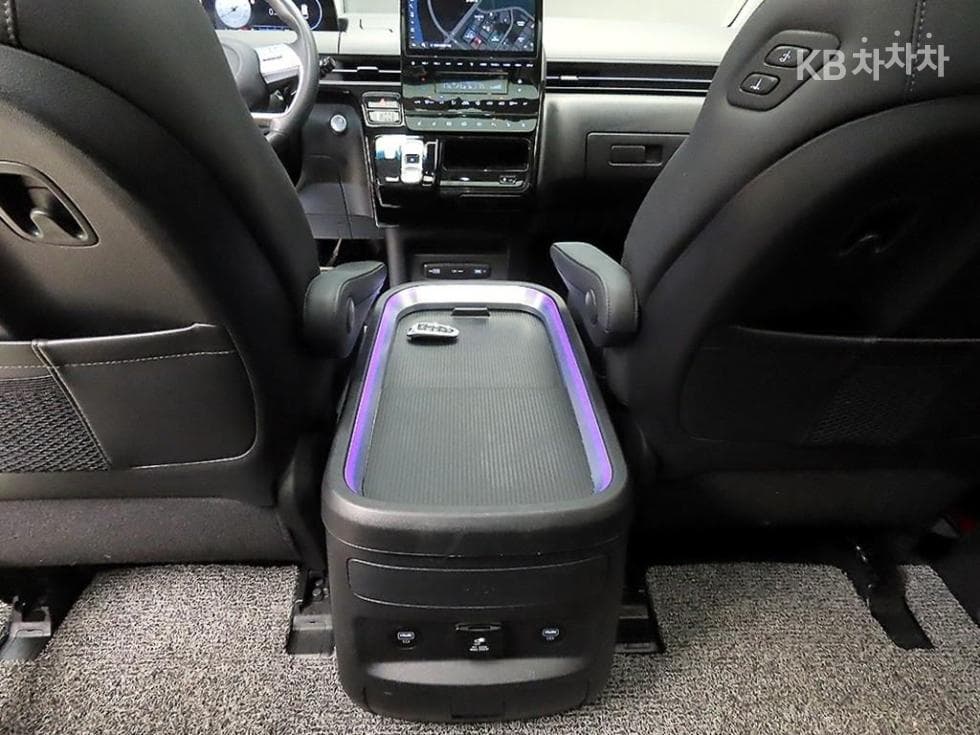 Hyundai Staria Lounge2.2 Lounge 9 AWD Inspiration - 15