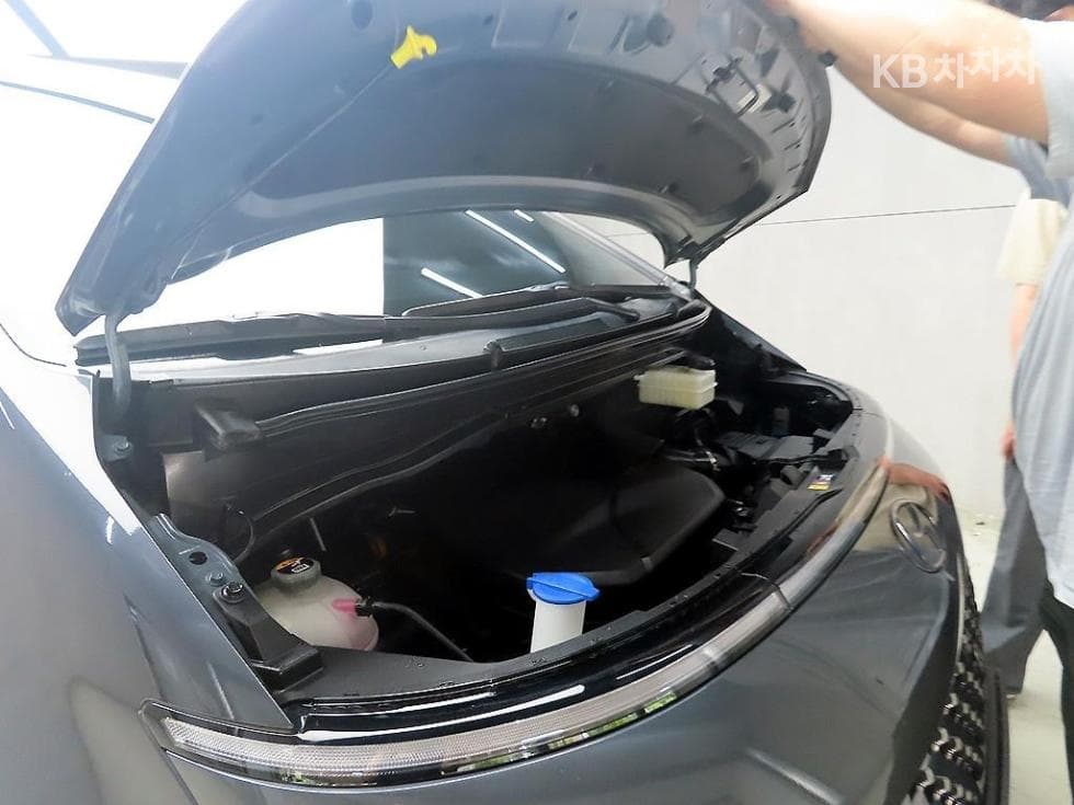 Hyundai Staria Lounge2.2 Lounge 9 AWD Inspiration - 19