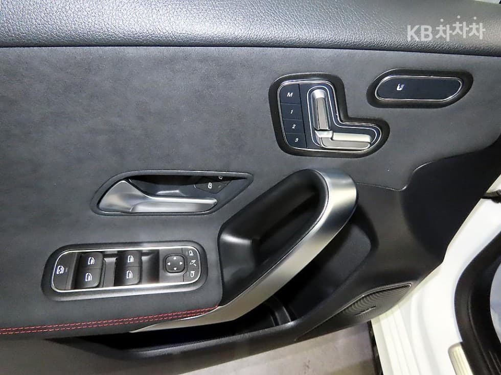 Mercedes-Benz A클래스(W177)AMG A45 S 4matic+ Limited Edition - 14