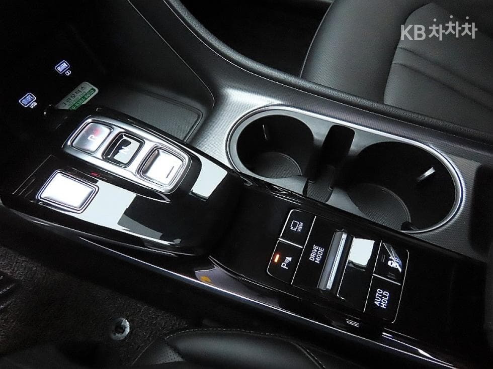 Hyundai Sonata (DN8)2.0 Premium 패밀리 - 9