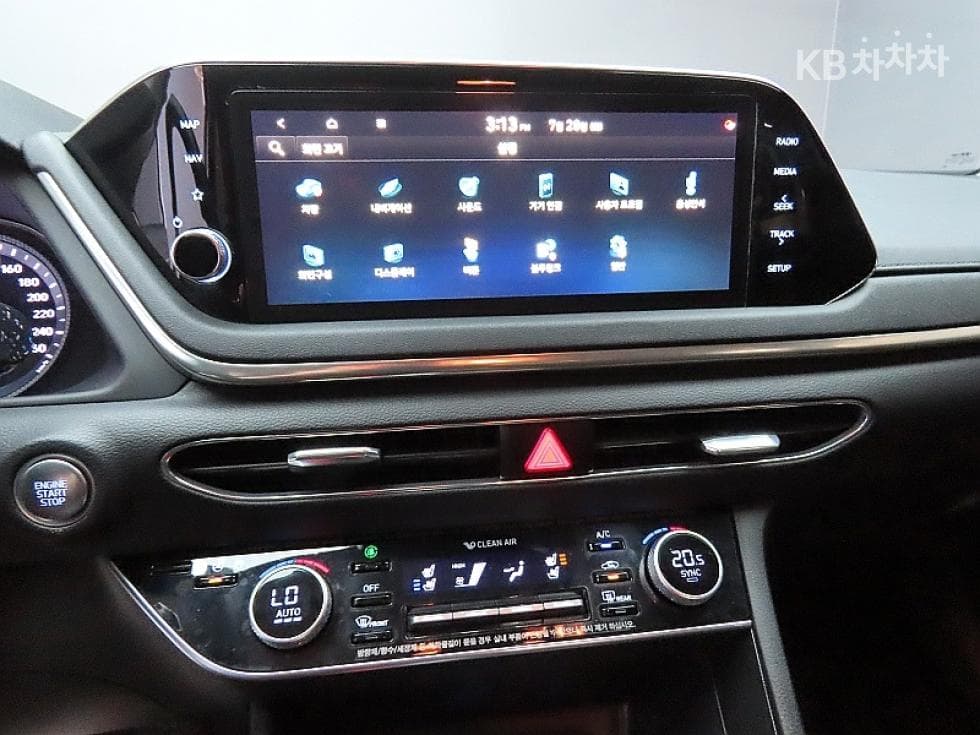 Hyundai Sonata (DN8)2.0 Premium 패밀리 - 16