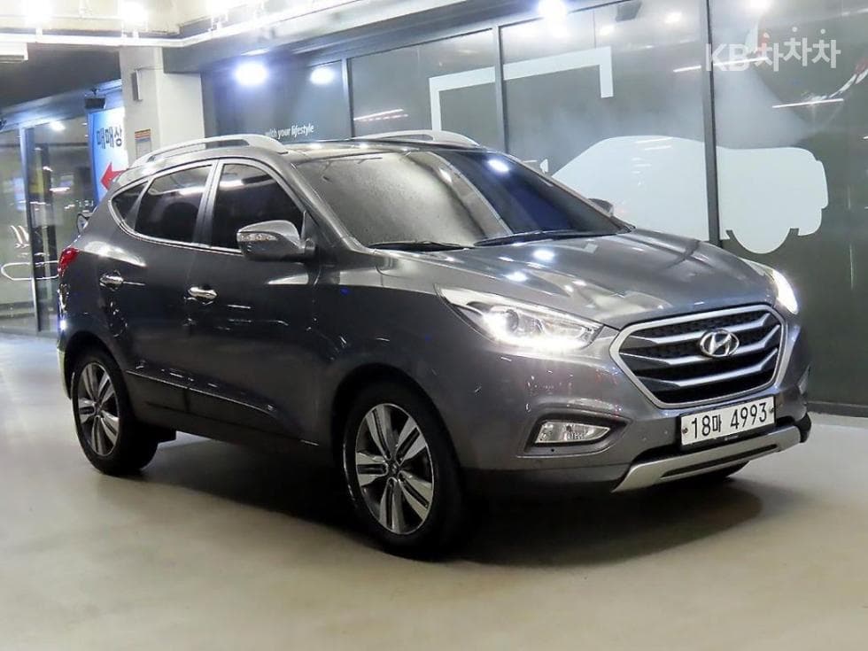 Hyundai New Tucson ix Diesel(e-VGT)4WD Modern - Image 1