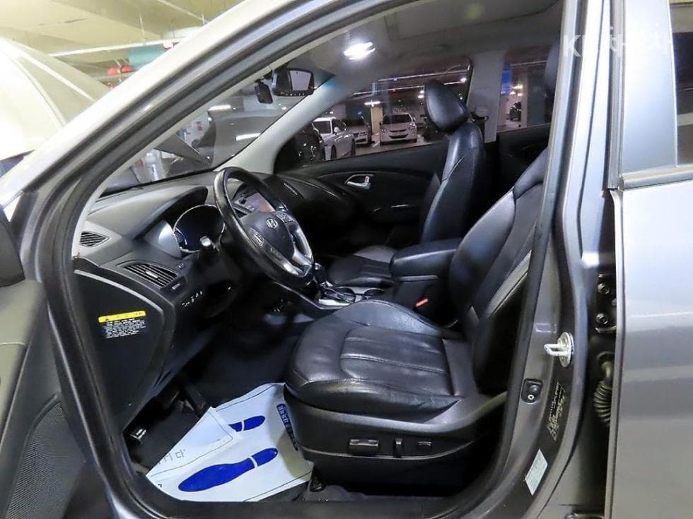 Hyundai New Tucson ixDiesel(e-VGT)4WD Modern - 14