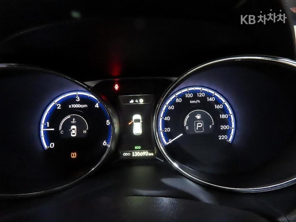 Hyundai New Tucson ixDiesel(e-VGT)4WD Modern - 6
