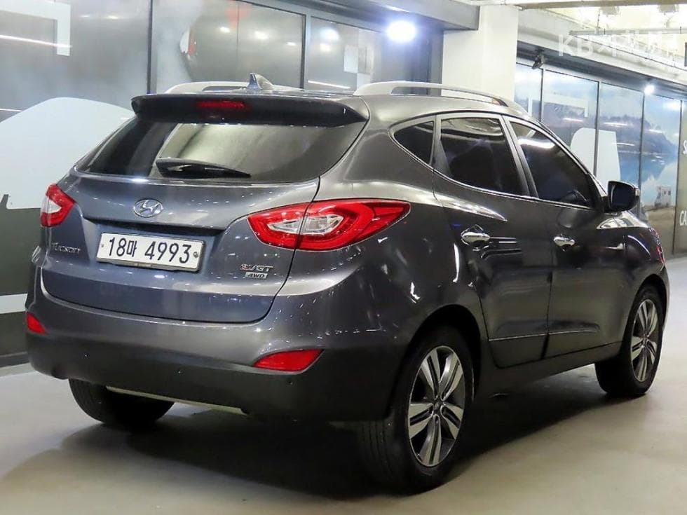 Hyundai New Tucson ixDiesel(e-VGT)4WD Modern - 3