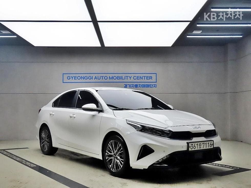 Киа The New (фейслифт) K3(BD) 1.6 Бензин Signature - Image 1