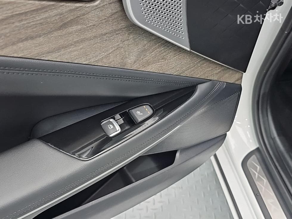 Kia K83.5 LPG Rental car Trendy - 13