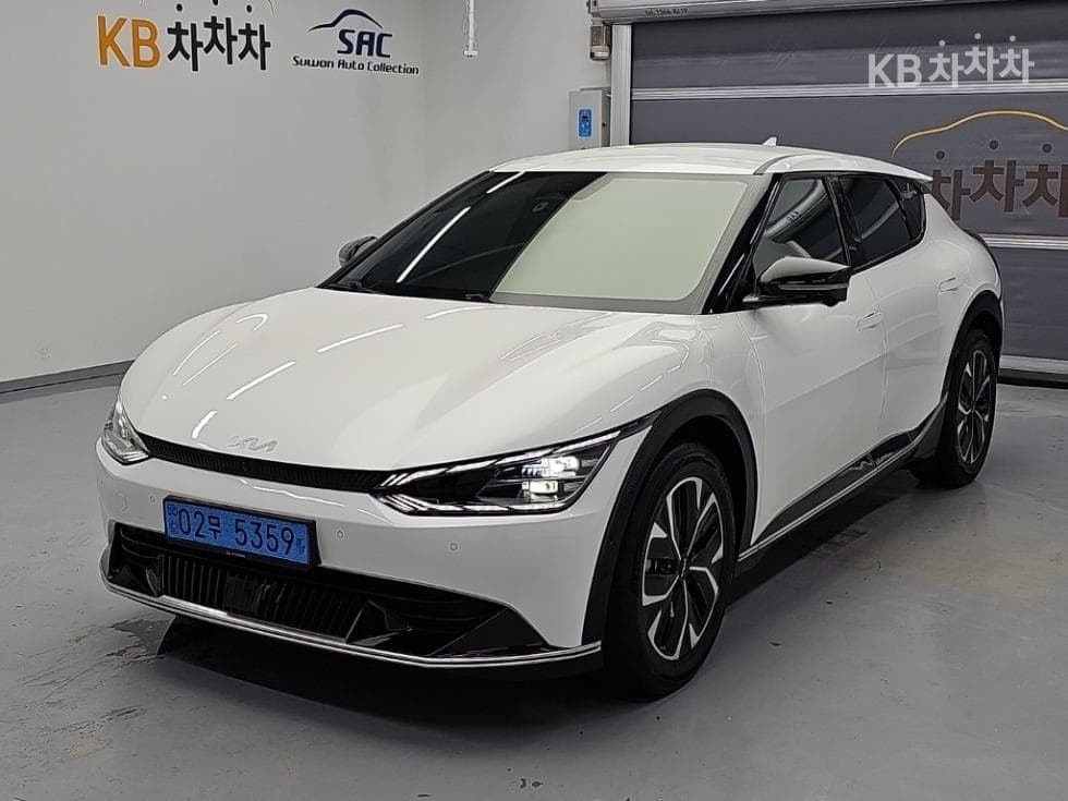 Киа EV6 롱 레Местен지 2WD 어스 - Image 1