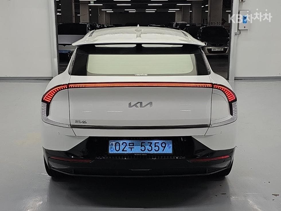 Киа EV6롱 레Местен지 2WD 어스 - 3