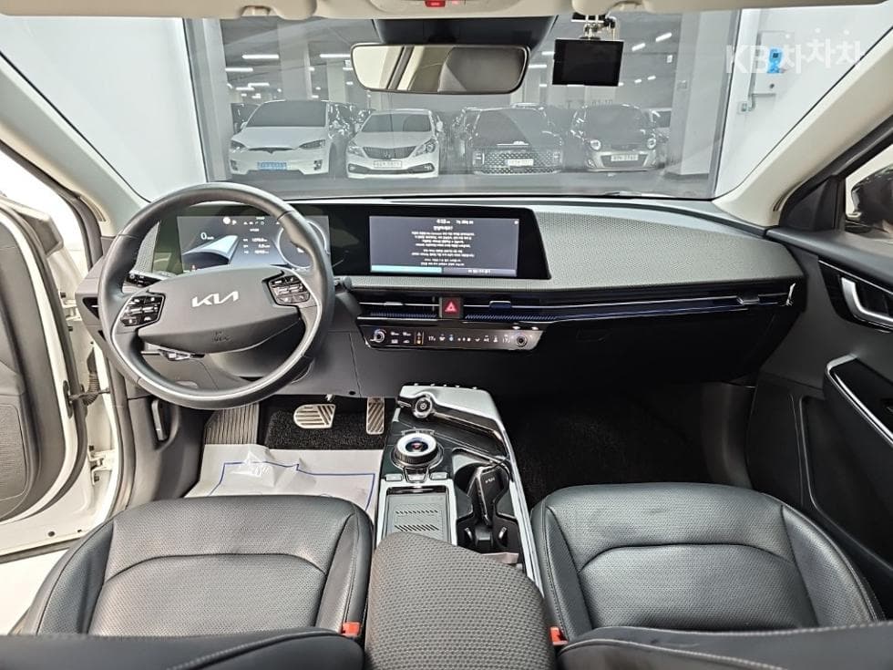 Киа EV6롱 레Местен지 2WD 어스 - 7