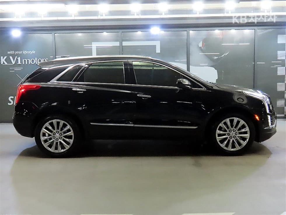 캐딜락 XT53.6 Platinum - 3