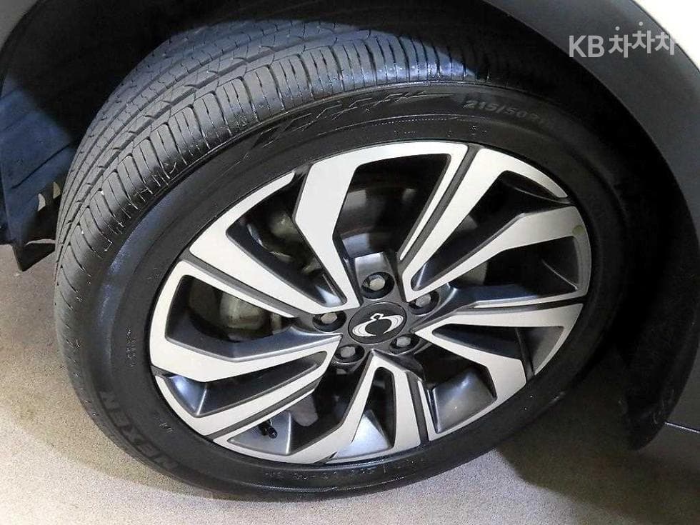 KG Mobility Very New (facelift/refresh; particularly for Tivoli) TivoliGasoline V5 2WD Standard - 20