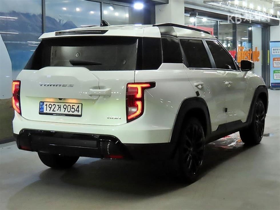 КейДжи Мобилити The New (фейслифт) 토레스(J100)Бензин Турбо 1.5 2WD 블랙에디션 - 4