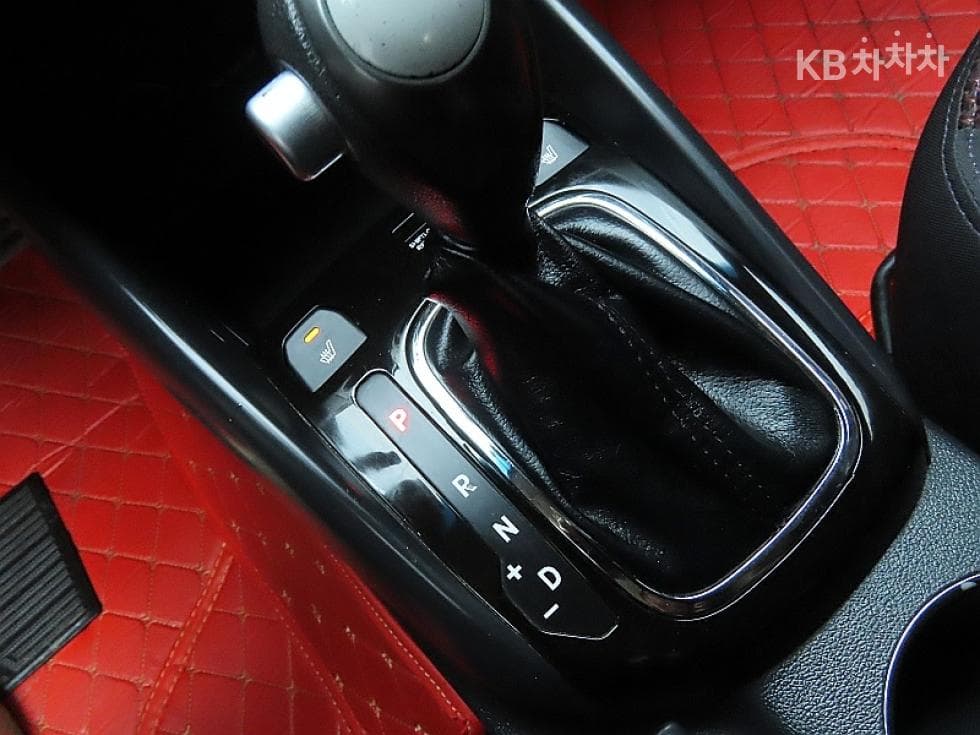 Kia Forte 쿱1.6 GDI Luxury - 9