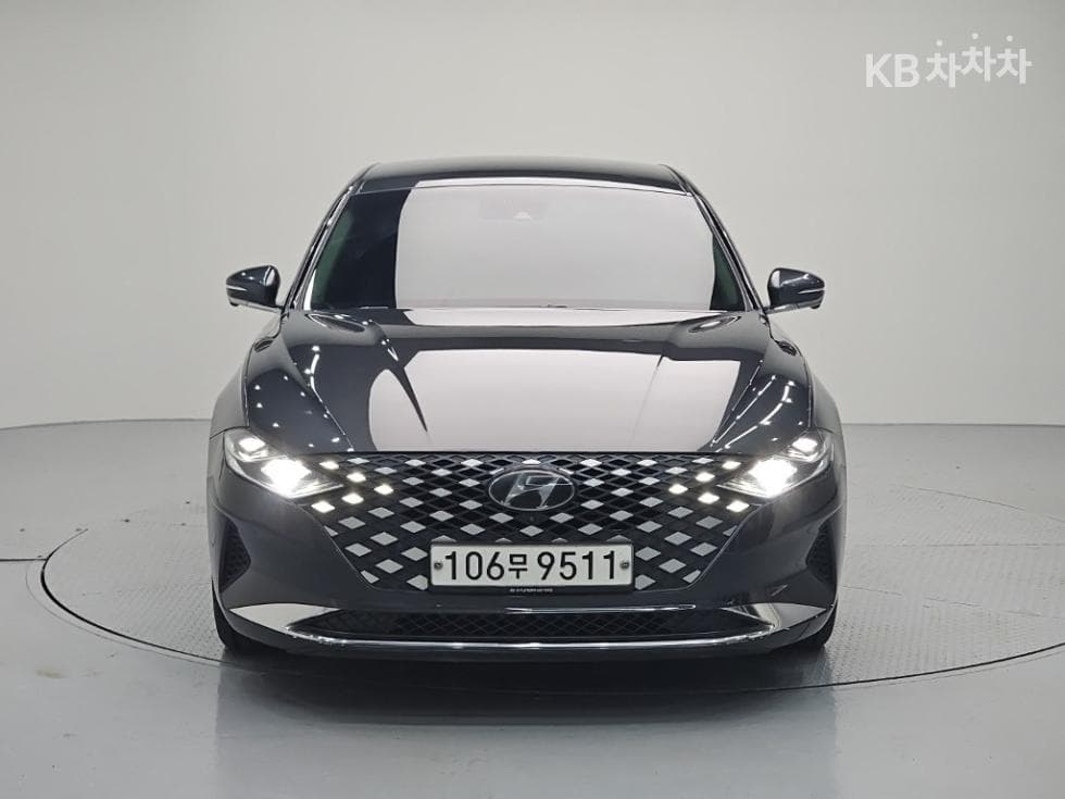 Hyundai The New (facelift) Grandeur (Azera)3.3 Premium 초이스 - 2