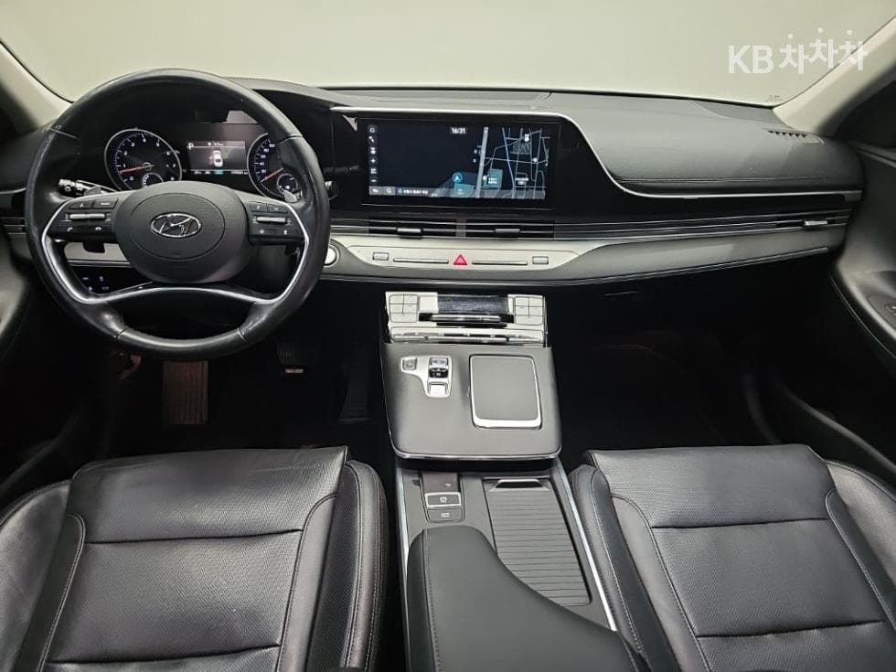 Hyundai The New (facelift) Grandeur (Azera)3.3 Premium 초이스 - 7