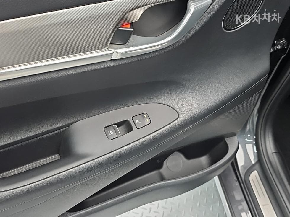 Hyundai The New (facelift) Grandeur (Azera)3.3 Premium 초이스 - 13