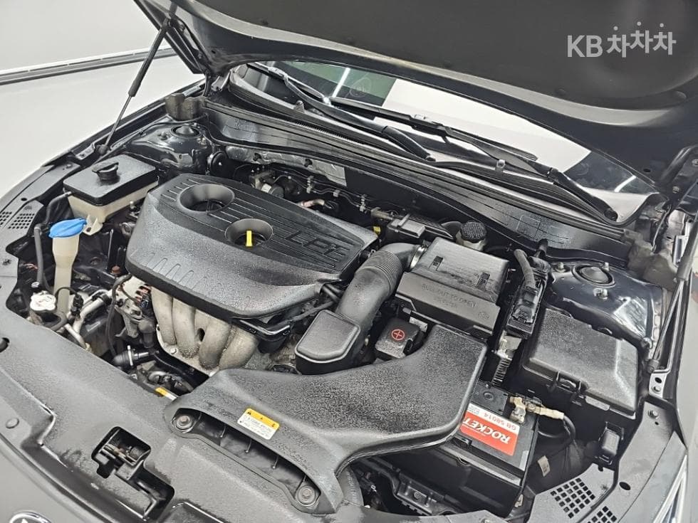 Kia The New (facelift) K5 Second generationRental car 2.0 LPI Prestige - 5
