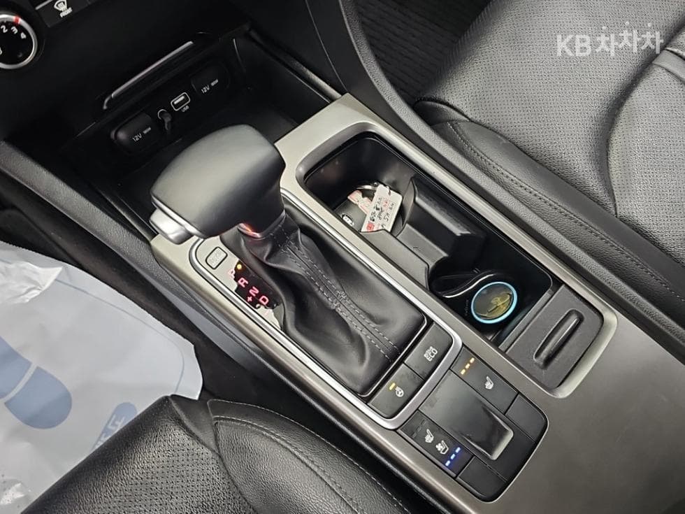 Kia The New (facelift) K5 Second generationRental car 2.0 LPI Prestige - 8