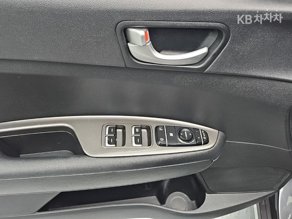 Kia The New (facelift) K5 Second generationRental car 2.0 LPI Prestige - 15