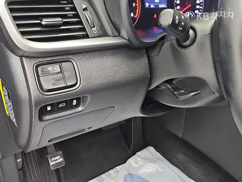 Kia The New (facelift) K5 Second generationRental car 2.0 LPI Prestige - 16