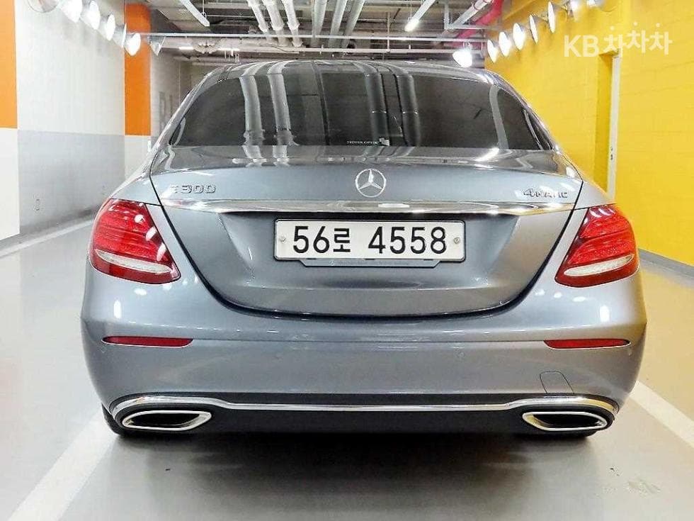Mercedes-Benz E-Клас (W213)E300 4Matic Avantgarde - 4