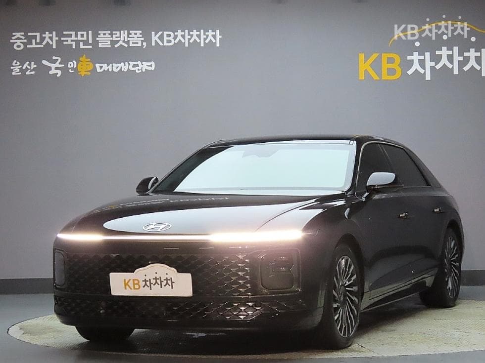 Hyundai The All New Grandeur (Azera) 2.5L gasoline 2WD Calligraphy - Image 1