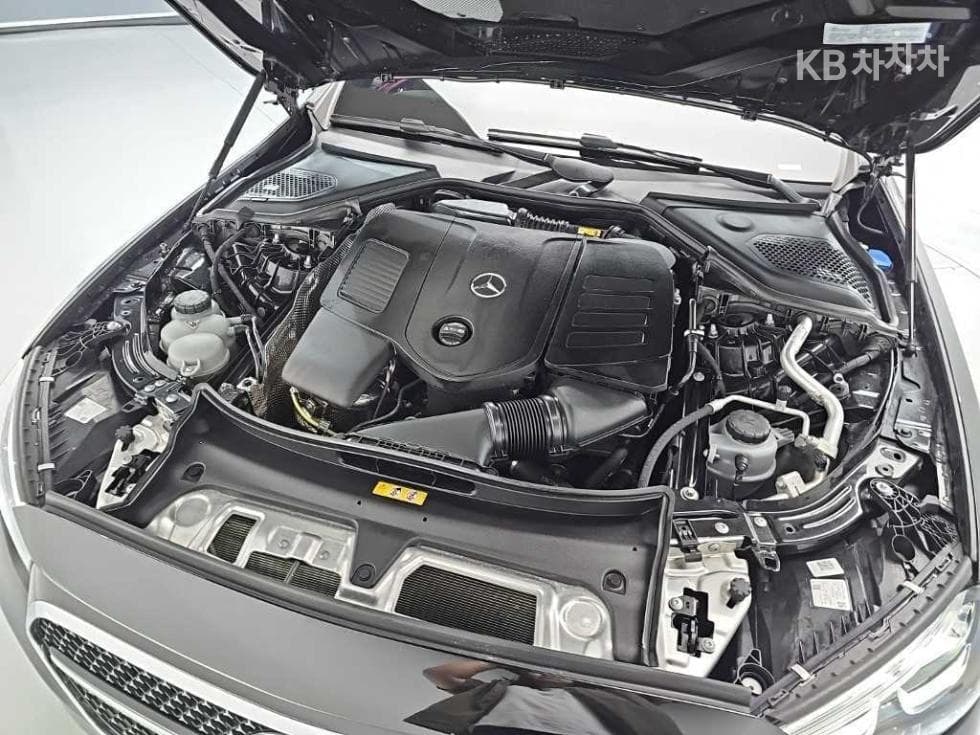 Mercedes-Benz E-클래스 (W214)E200 Avantgrade - 5