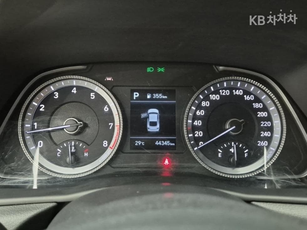 Hyundai Sonata (DN8)2.0 Premium - 6