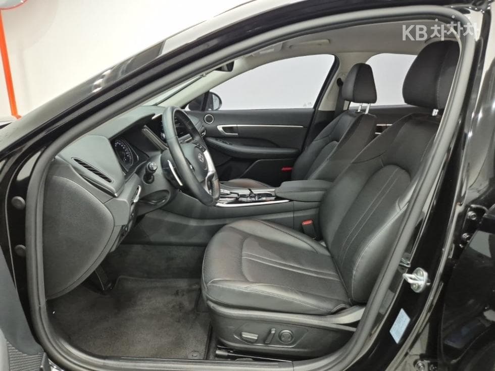Hyundai Sonata (DN8)2.0 Premium - 11