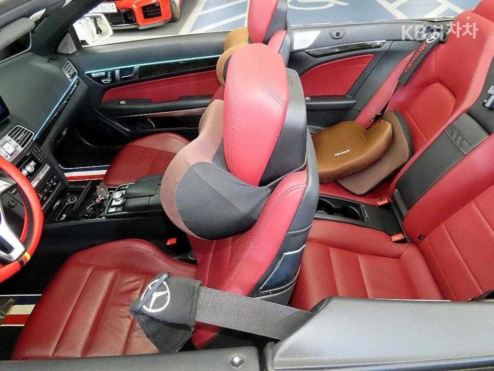 Mercedes-Benz Нов E-КласE200 Cabriolet A207 - 9