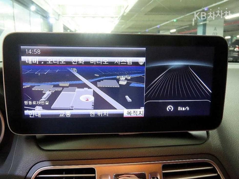 Mercedes-Benz Нов E-КласE200 Cabriolet A207 - 16