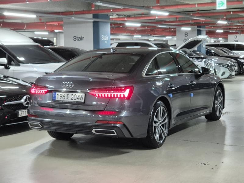 Audi A6(C8)45 TFSI Premium - 3