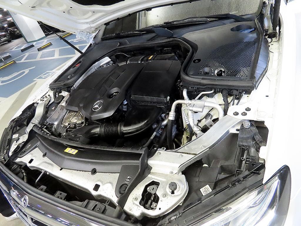 Mercedes-Benz E-Клас (W213)E220d 4MATIC Avantgarde - 19