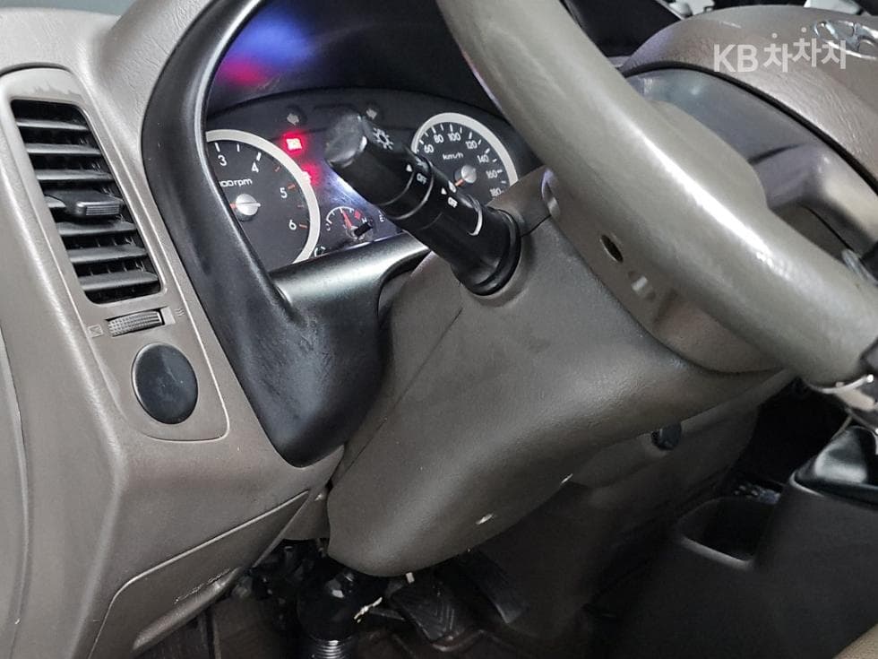 Хюндай Porter 2Удължено междуосие Super Cab CRDi Style - 15