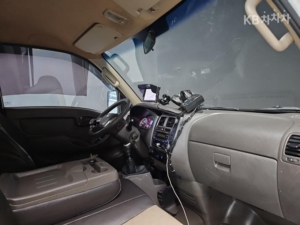 Хюндай Porter 2Удължено междуосие Super Cab CRDi Style - 18