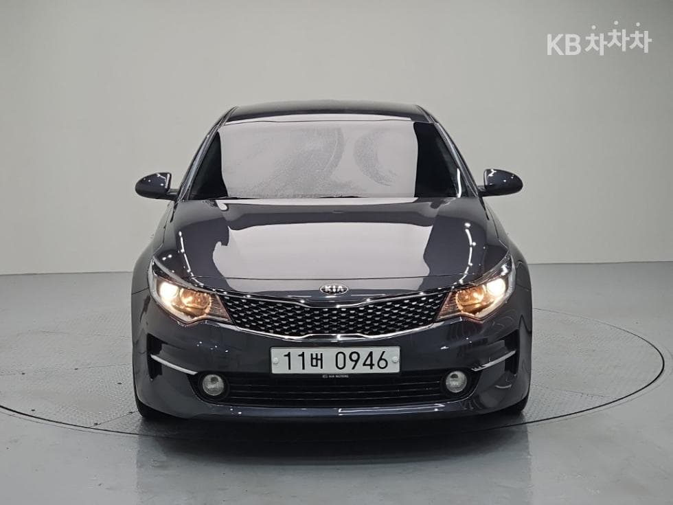 Kia K5 Second generation2.0 Gasoline MX Luxury - 2